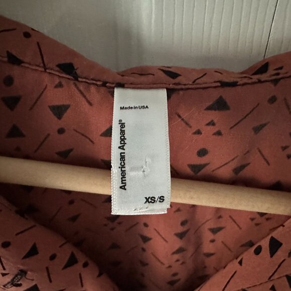 American Apparel Tie Front Crop Button Up - Picture 5 of 6